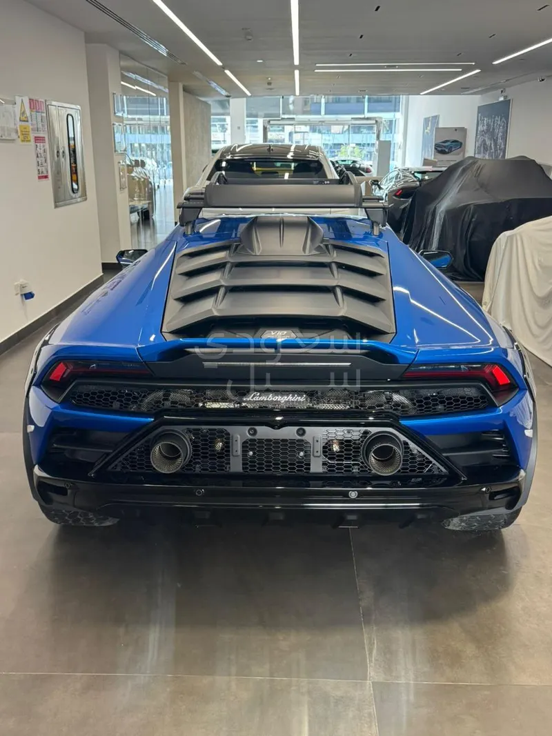 2024 لمبرجيني هوراكان استيراتو