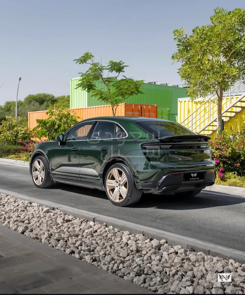 2024 بورش ماكان توربو