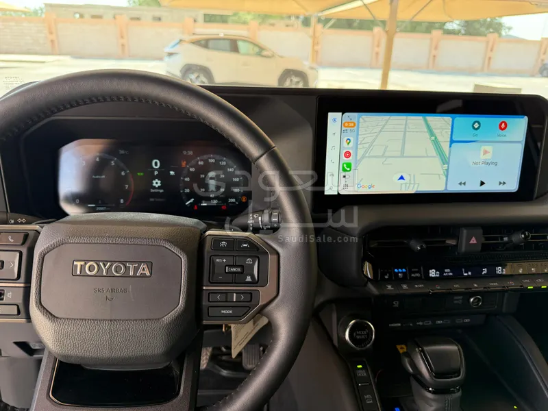 2024 تويوتا برادو في اكس ار