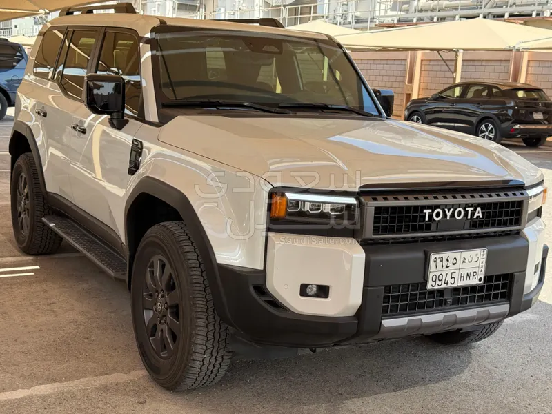 2024 تويوتا برادو في اكس ار