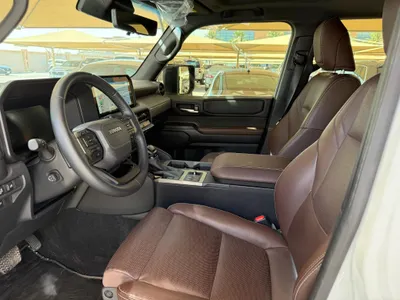 2024 تويوتا برادو في اكس ار