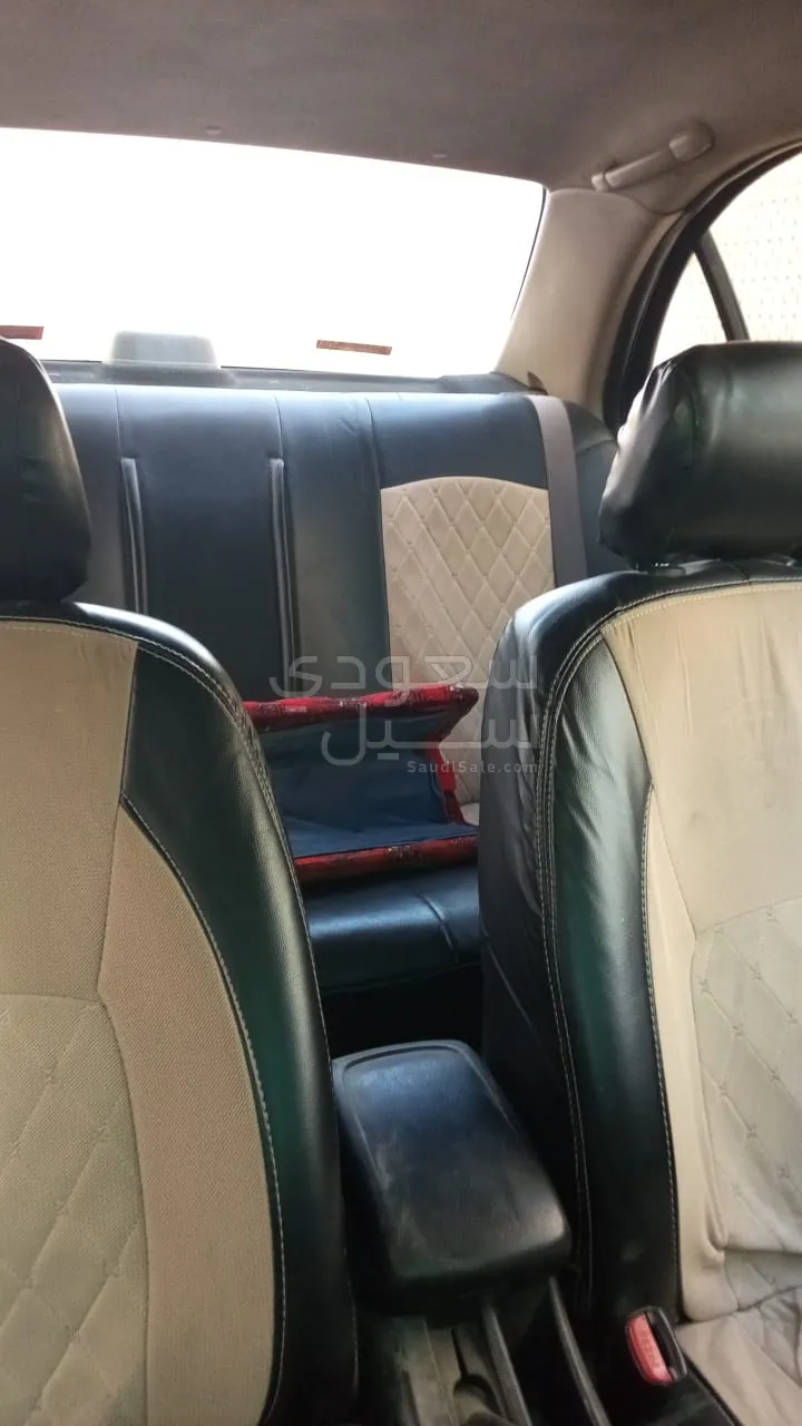 2004 Nissan Sunny