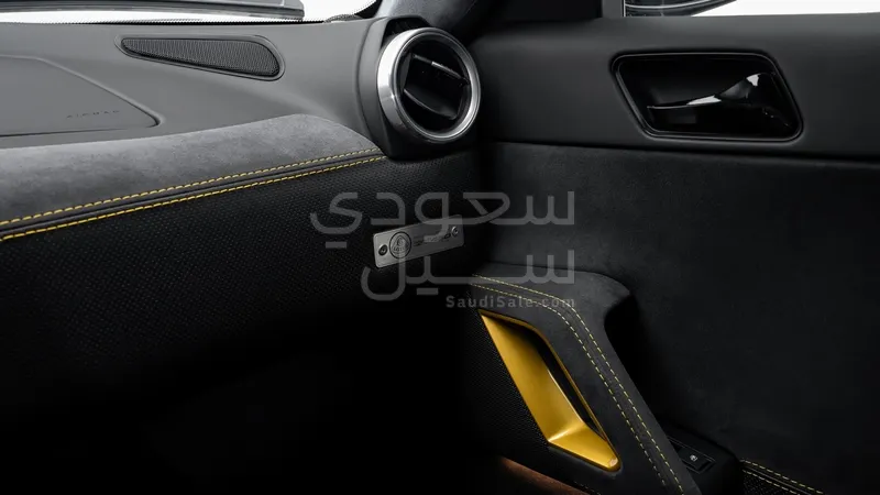 2019 لوتس ايفورا
