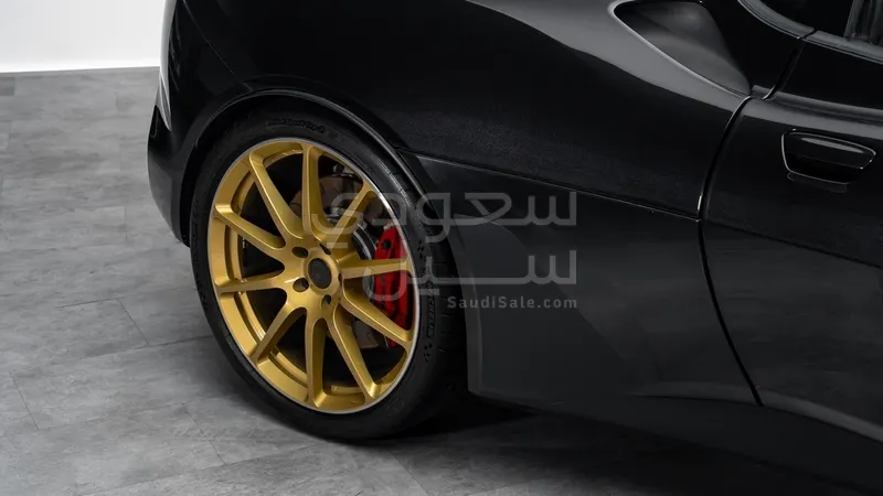2019 لوتس ايفورا