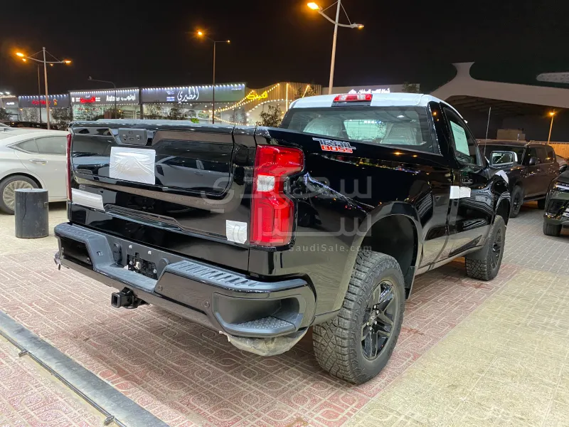 2025 Chevrolet Silverado