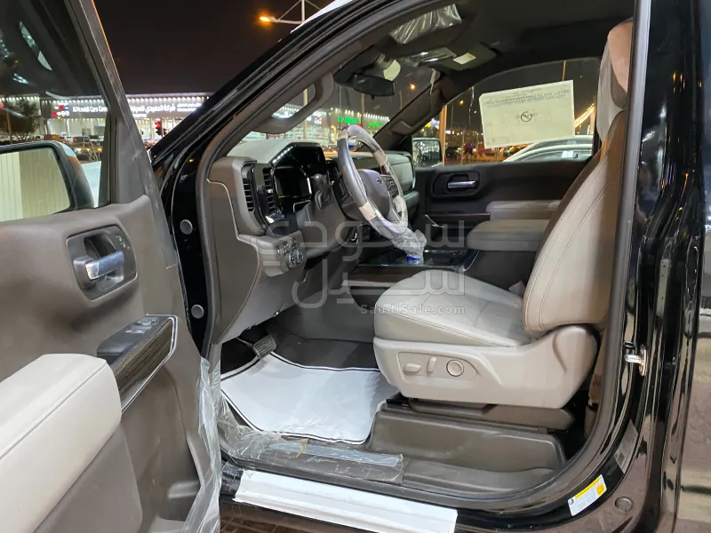 2025 Chevrolet Silverado