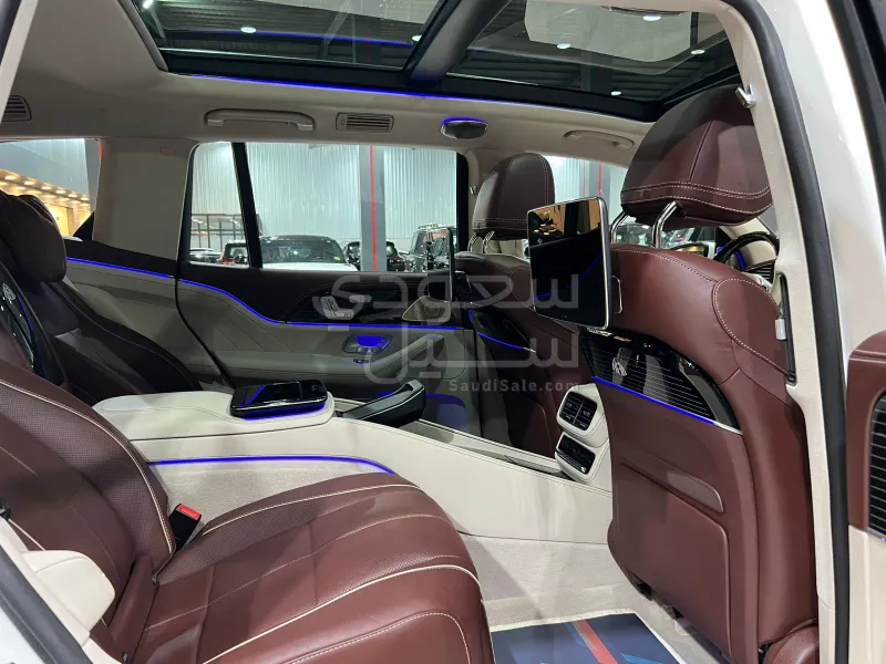 2023 مرسيدس - بنز جي إل إس 600 مايباخ