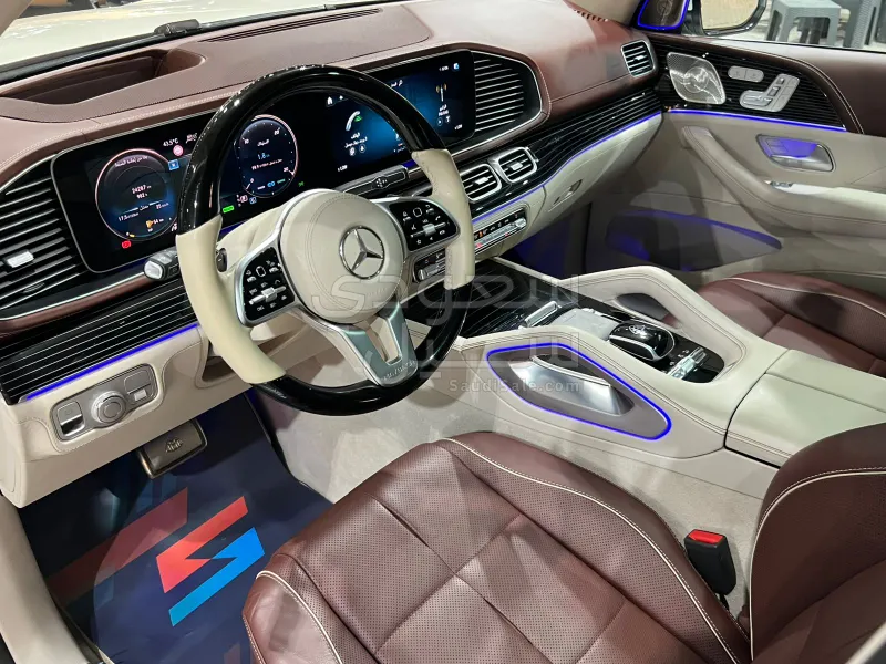 2023 مرسيدس - بنز جي إل إس 600 مايباخ