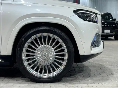 2023 مرسيدس - بنز جي إل إس 600 مايباخ