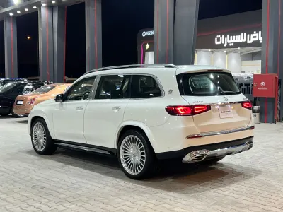 2023 مرسيدس - بنز جي إل إس 600 مايباخ