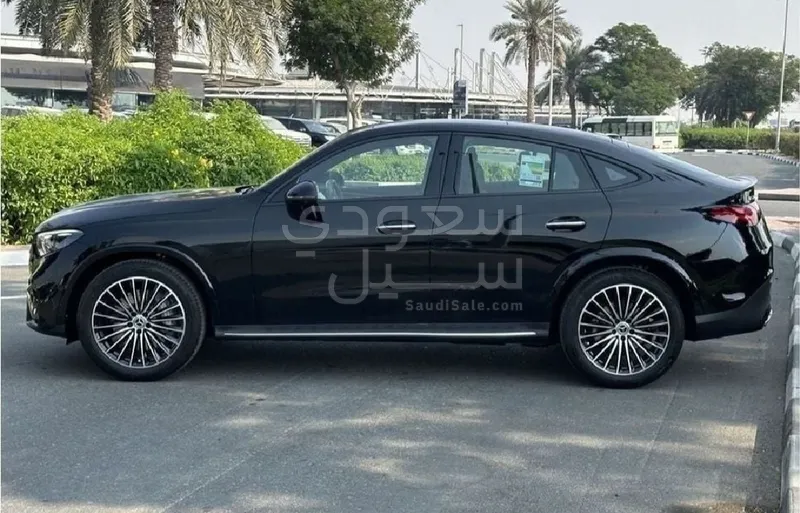 2025 مرسيدس - بنز جي إل سي 200