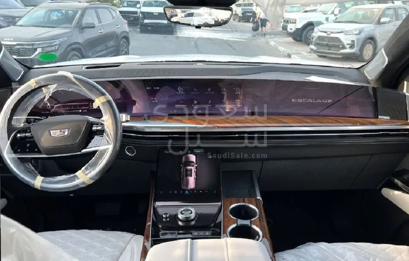 2025 كاديلاك اسكاليد بلاتينيوم