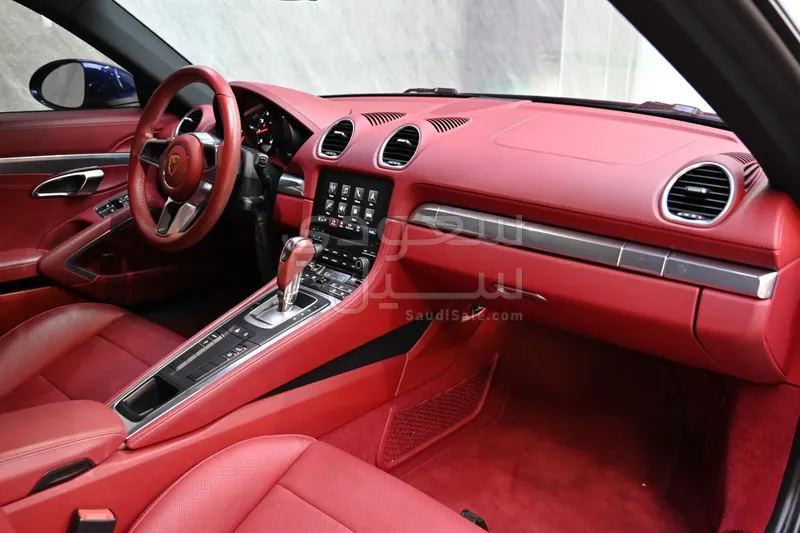 2022 بورش 718 كايمان