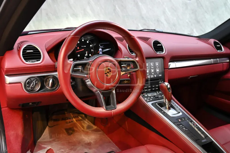 2022 بورش 718 كايمان