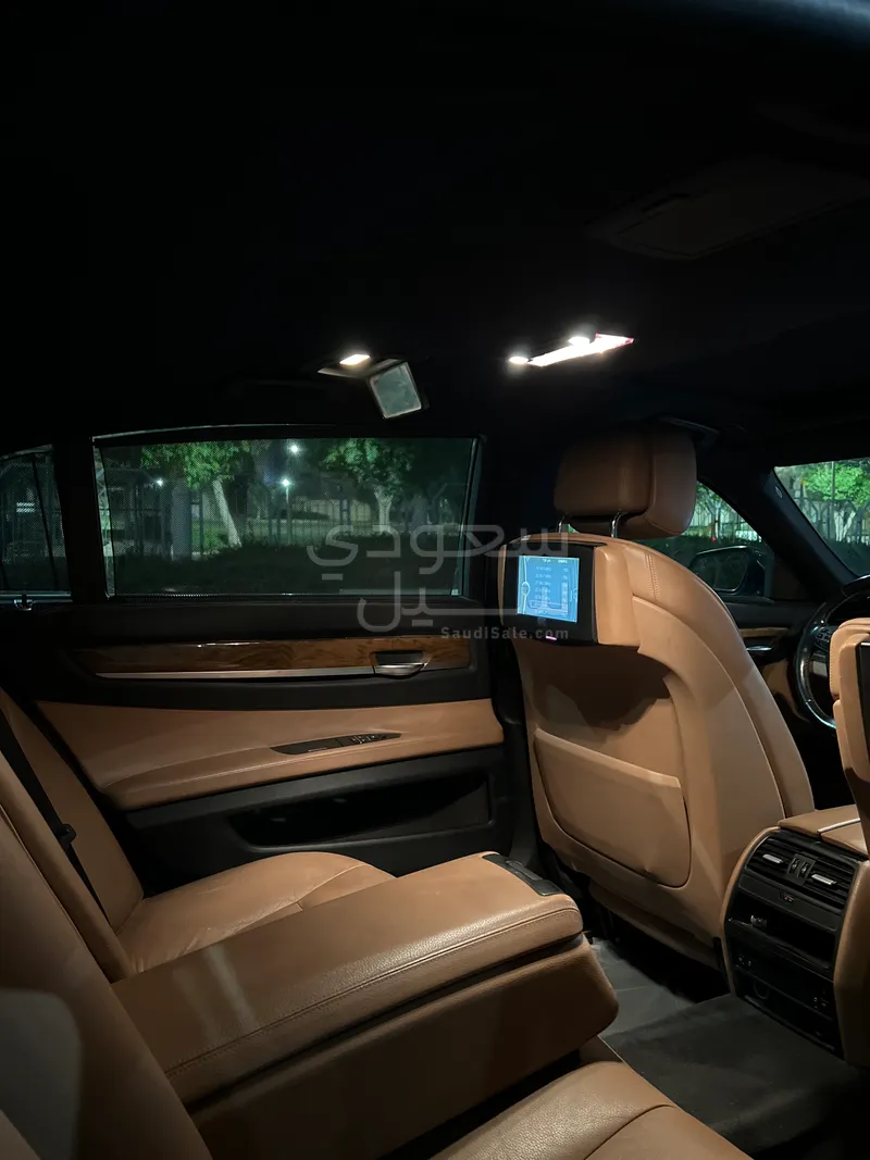 2012 BMW 7 Series 730Li