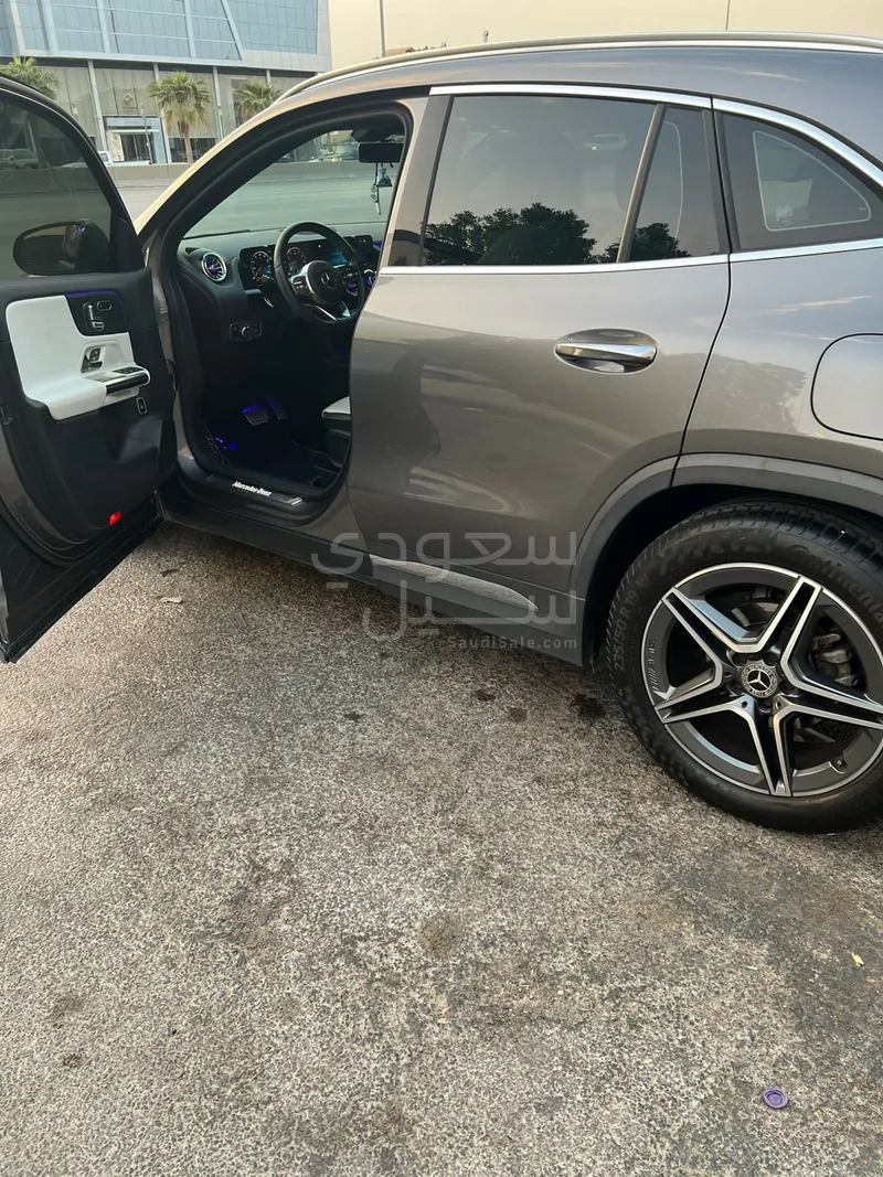 2021 Mercedes-Benz GLA 200