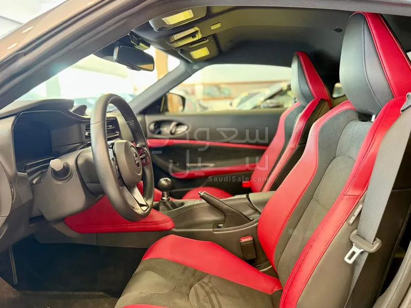 2023 Nissan Z 400