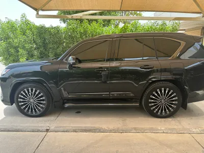 2025 لكزس إل إكس 600 vip بلاك بكج