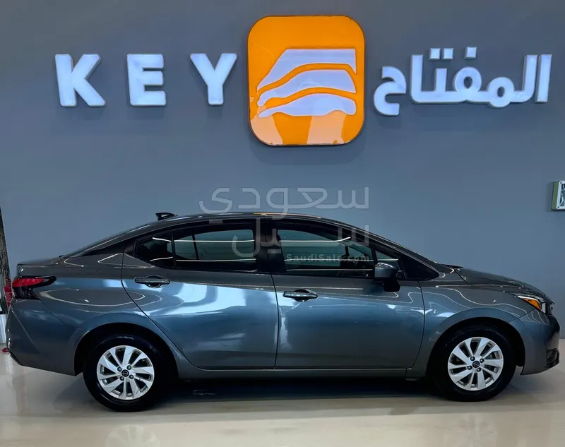2024 نيسان صني