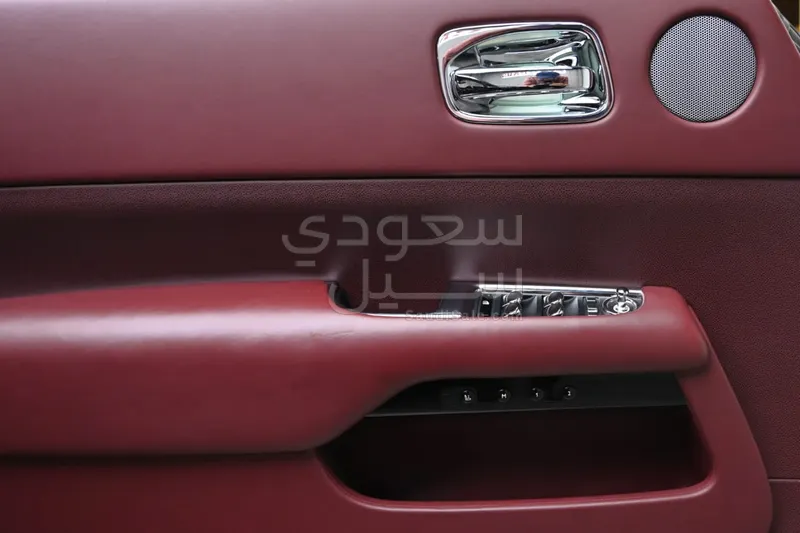 2015 رولز رويس رييث بلاك بادج