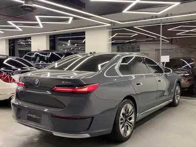 2024 BMW 7 Series 735i