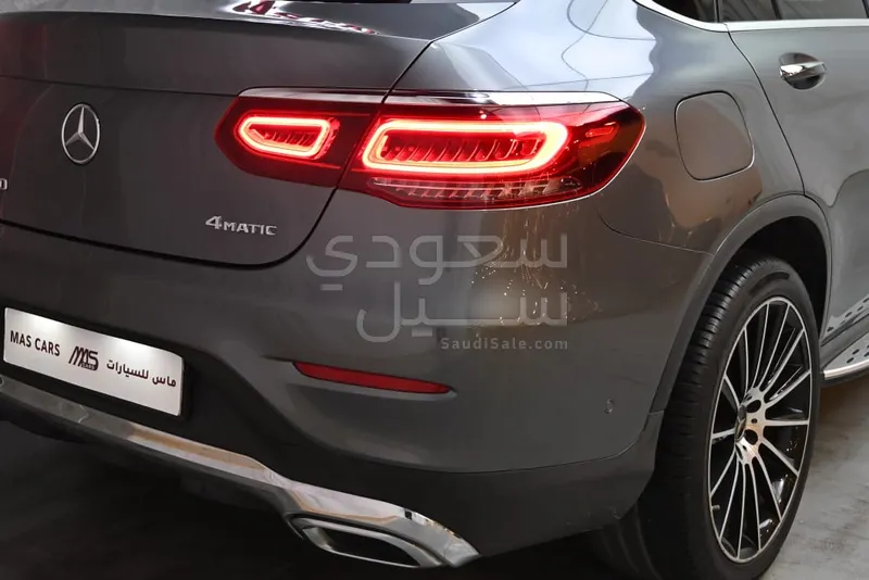 2020 مرسيدس - بنز جي إل سي 300