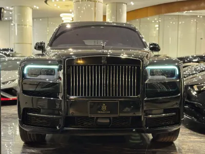2021 رولز رويس كولينان بلاك بادج
