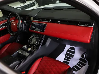 2020 Land Rover Range Rover Velar SV
