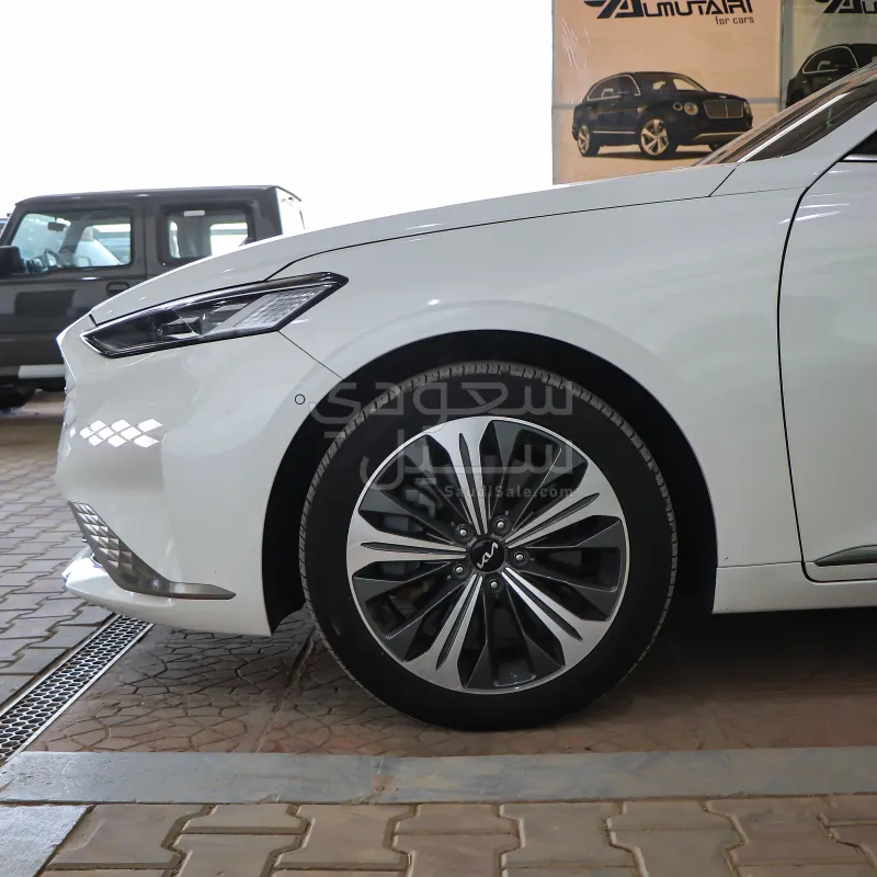 2024 Kia K8
