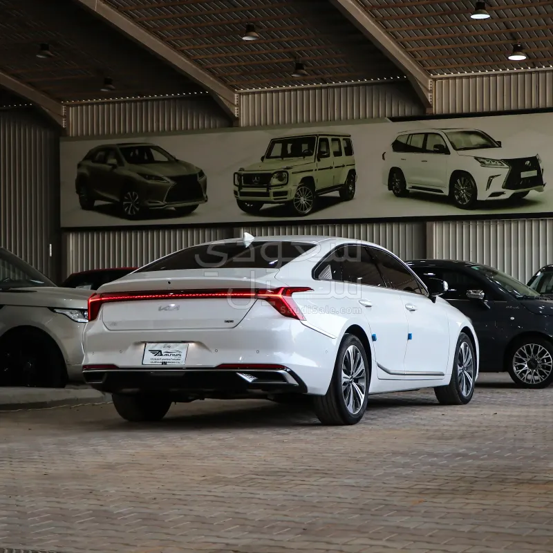 2024 Kia K8