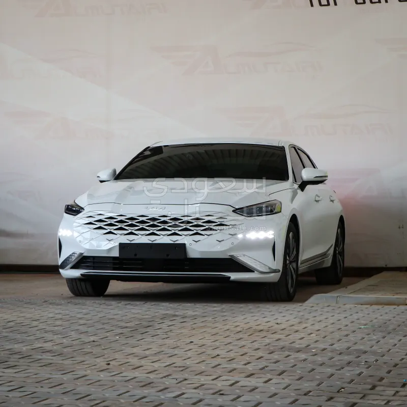 2024 Kia K8