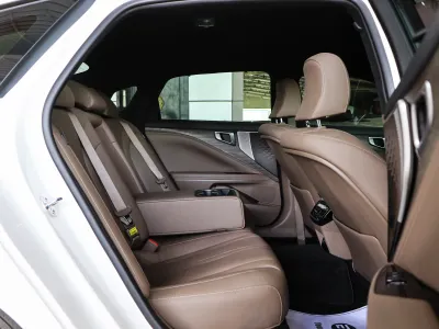 2024 Kia K8
