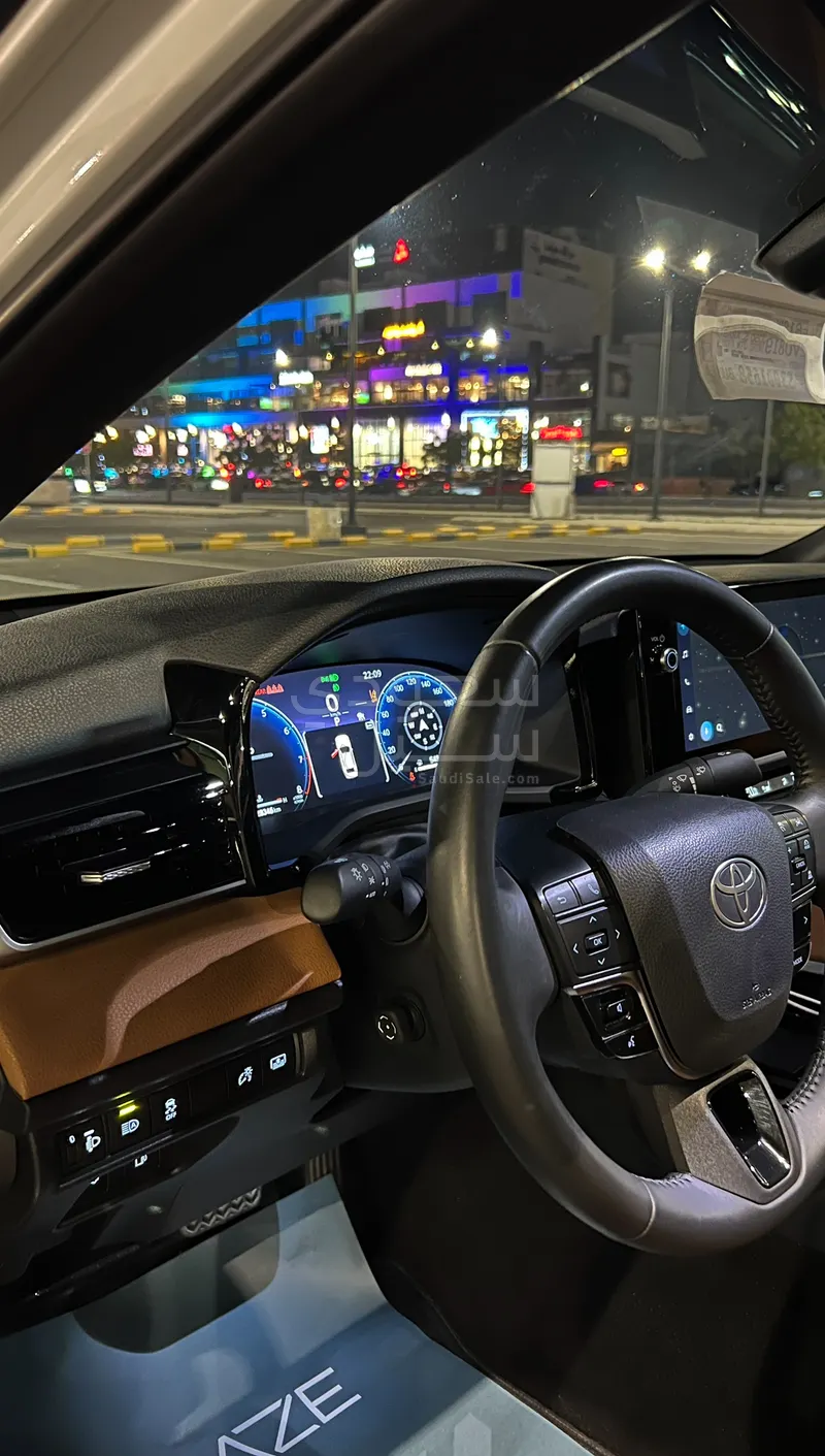 2025 Toyota Camry Grande