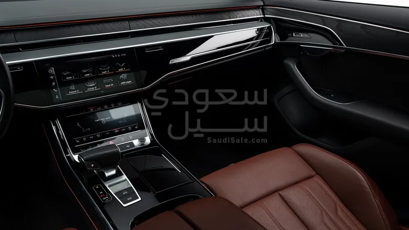 2018 اودي اي 8 ال 55تي اف اس أي