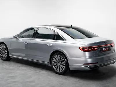 2018 اودي اي 8 ال 55تي اف اس أي