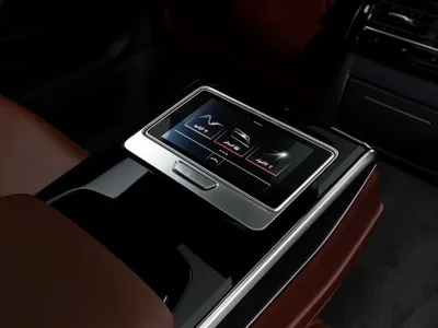 2018 اودي اي 8 ال 55تي اف اس أي
