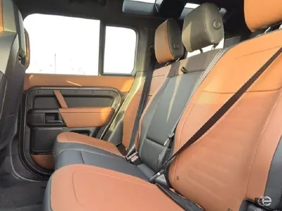 2025 Land Rover Defender X dynamic