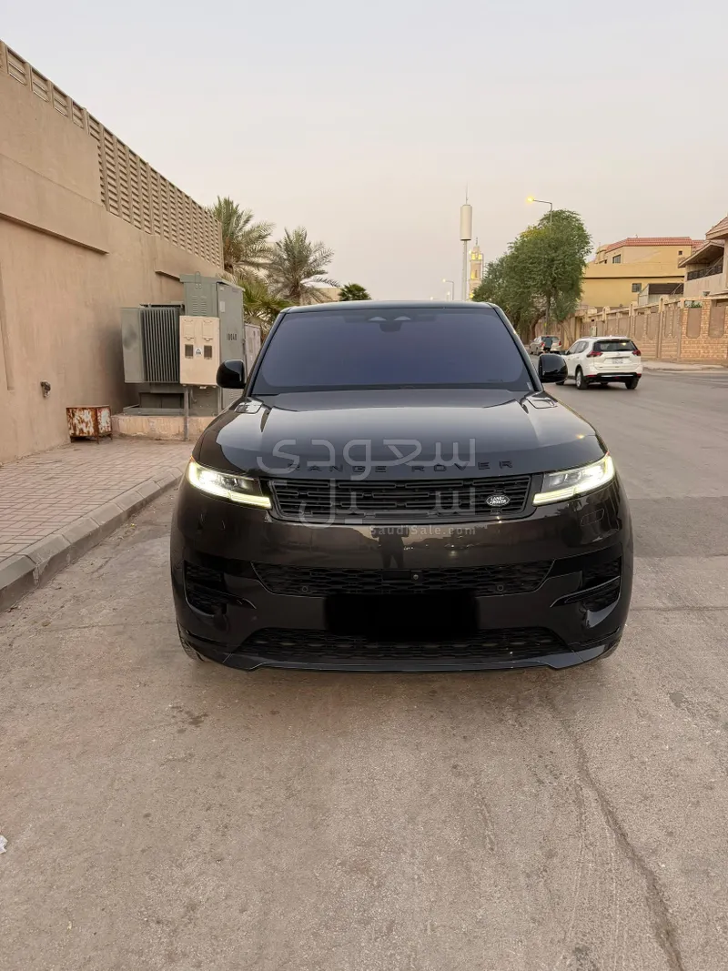 2023 لاند روفر رينج روفر سبورت اس اي