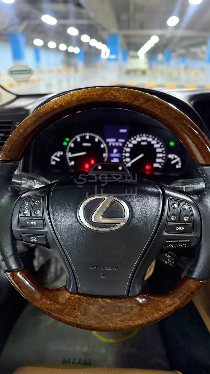 2014 Lexus LS 460 L
