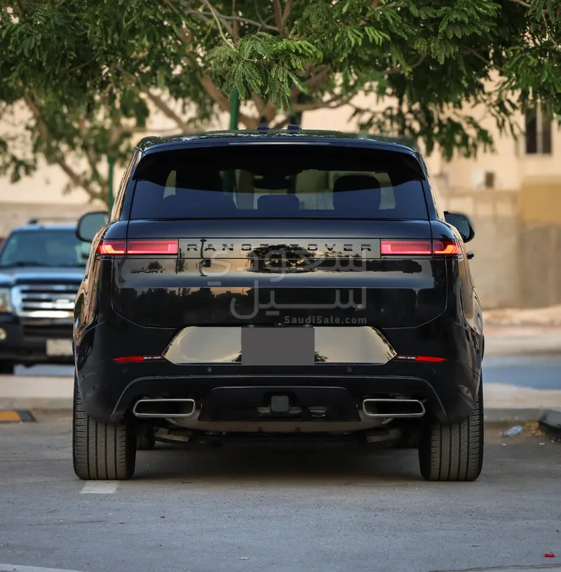 2024 لاند روفر رينج روفر سبورت اس اي