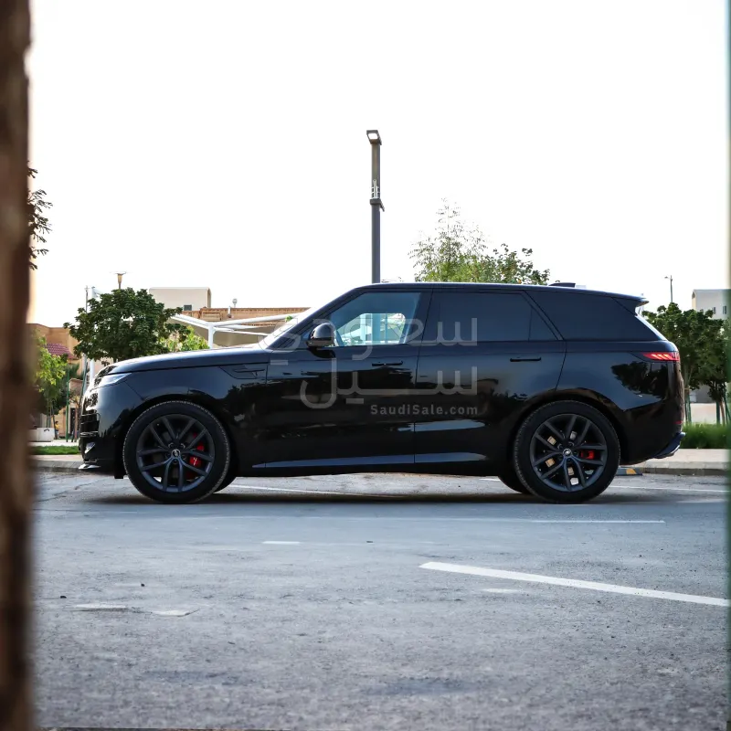 2024 لاند روفر رينج روفر سبورت اس اي