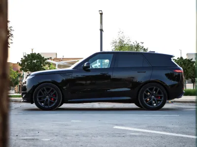 2024 لاند روفر رينج روفر سبورت اس اي