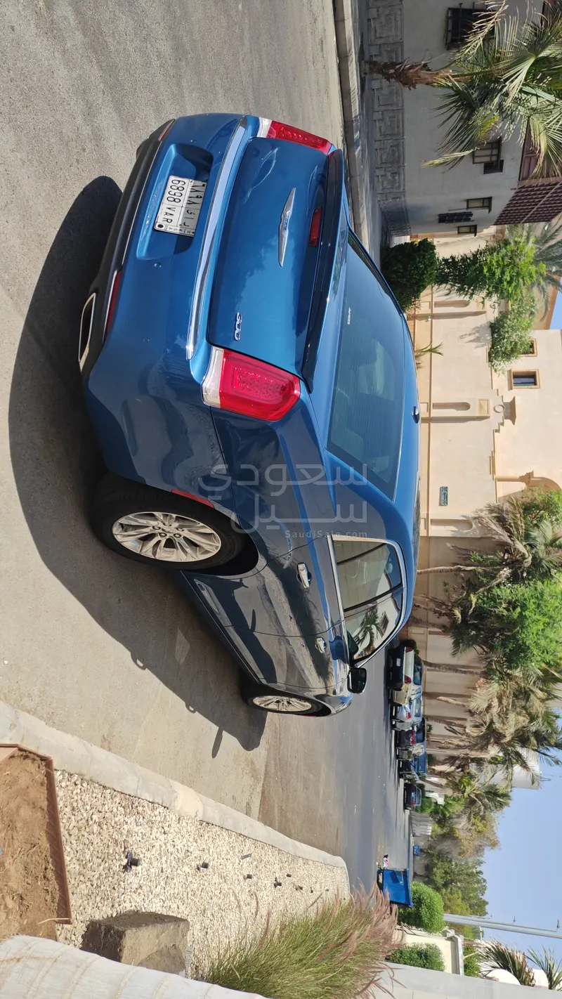 2021 كرايسلر 300 ليميتد