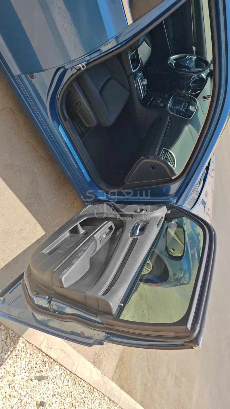 2021 كرايسلر 300 ليميتد