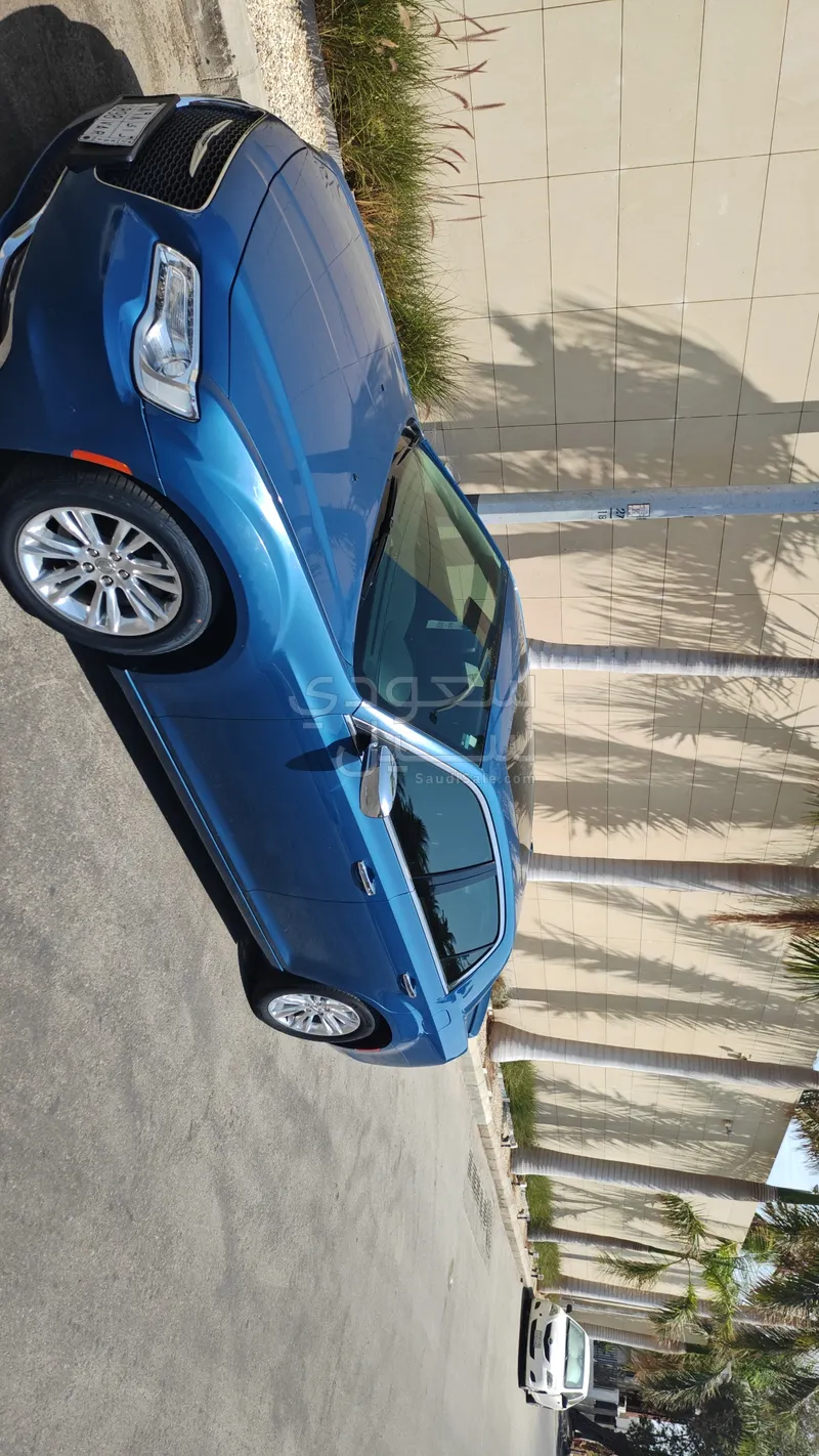 2021 كرايسلر 300 ليميتد