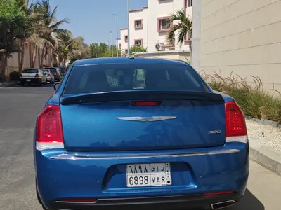 2021 كرايسلر 300 ليميتد