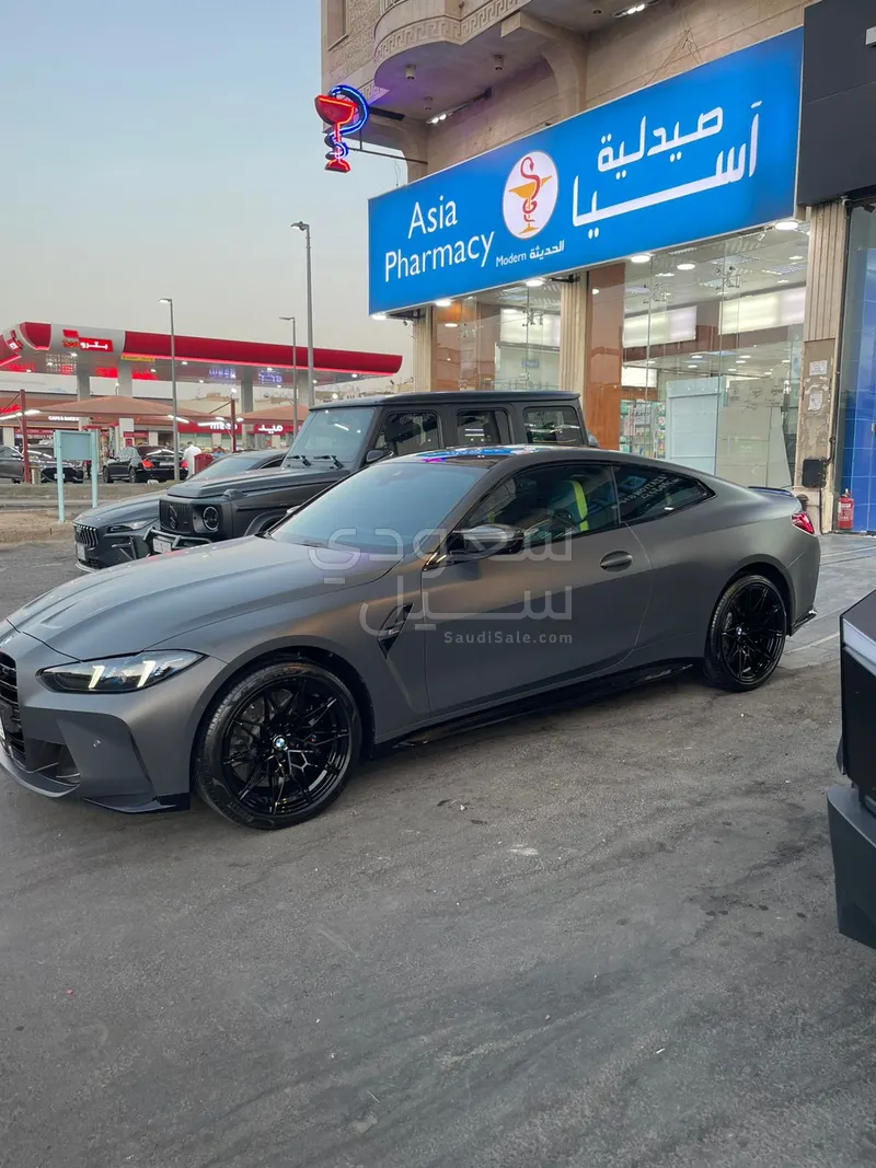 2025 BMW M Series M4 competition