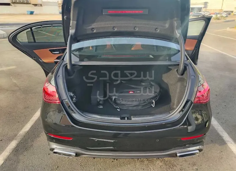 2025 Mercedes-Benz C 200 AMG
