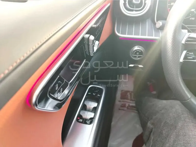 2025 Mercedes-Benz C 200 AMG