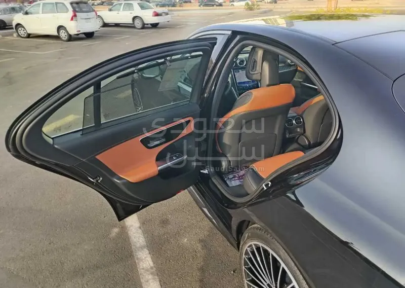 2025 Mercedes-Benz C 200 AMG